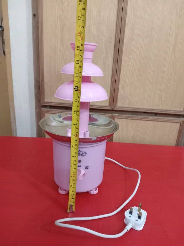 Giles & Posner 3 Tier Chocolate Fountain 0