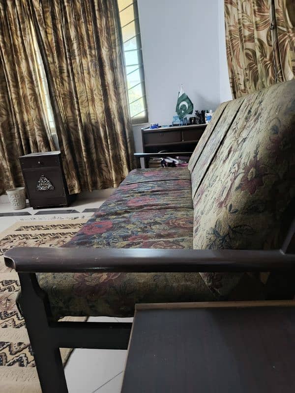 Sofa Affordable 3