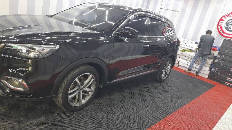 MG HS 2022 1