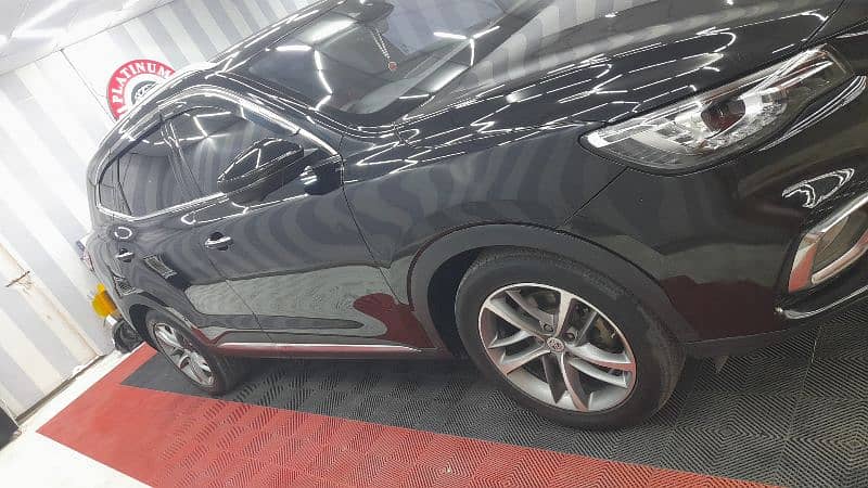 MG HS 2022 2