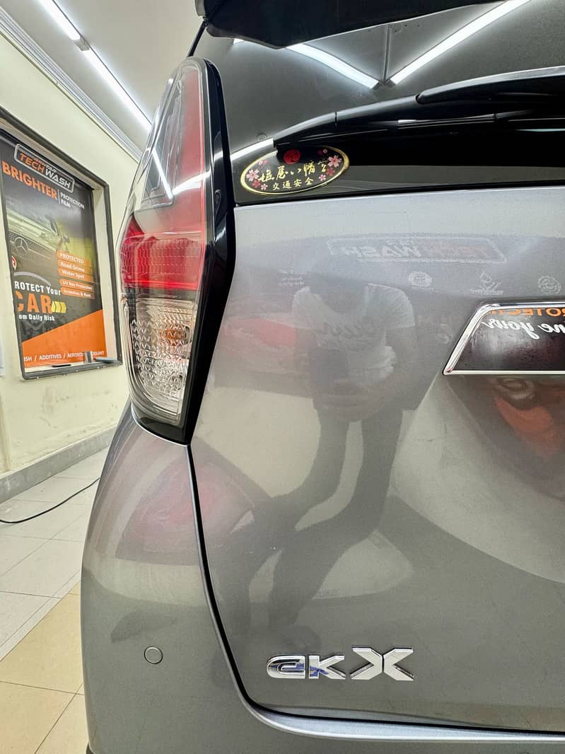 Mitsubishi Ek X 2024 4