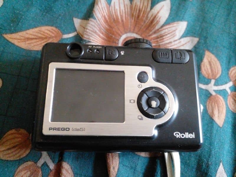yashica T-canon-Nikon-Konica-olympus cameras 3