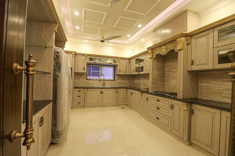 Spanish Designed Tasteful 1 Kanal House Is For Sell In Dha Lahore 6