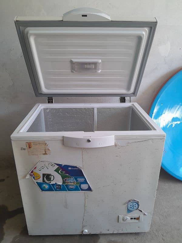 Dawlance chest defrezar Df300es urgently for sale . 0