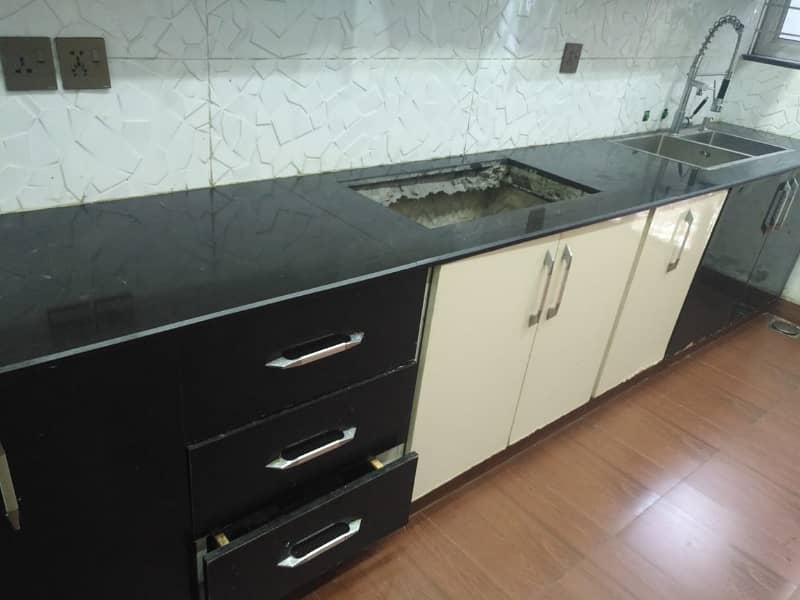 5 MARLA SLIGHTLY USED UPPER PORTION IS AVAILABLE FOR RENT ON TOP LOCATION OF WAPDA TOWN PHASE1 9