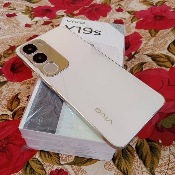 vivo y19s Brand New mobile 6
