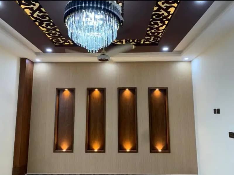272 Square Yard Ready To Move Villa In Precinct-1 0.5 Km From Main Entrance A-One Construction Standard 5 Bed Drawing Dining Lounge 2