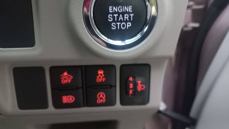 Daihatsu Cast 660 CC , Model 2022 , Unregistered , Import 2025 18