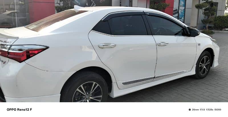 Toyota Corolla Altis full option 2022 0310/68/32/410 4