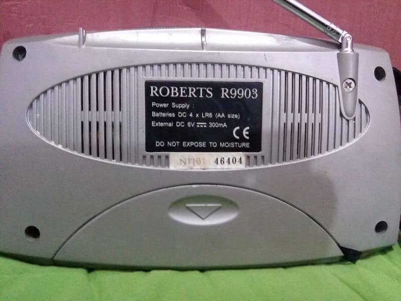 Roberts UK brand 3 band On working condition 4