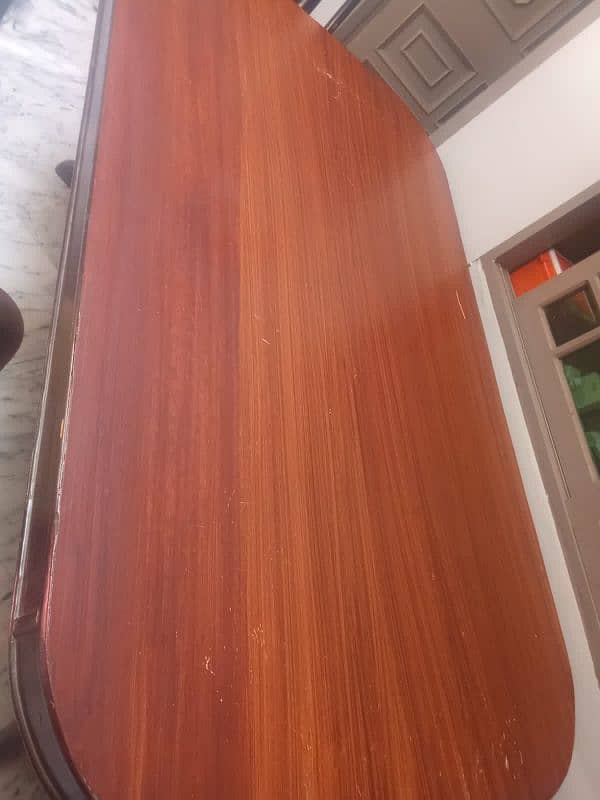 6 seater Dining table for sale 9