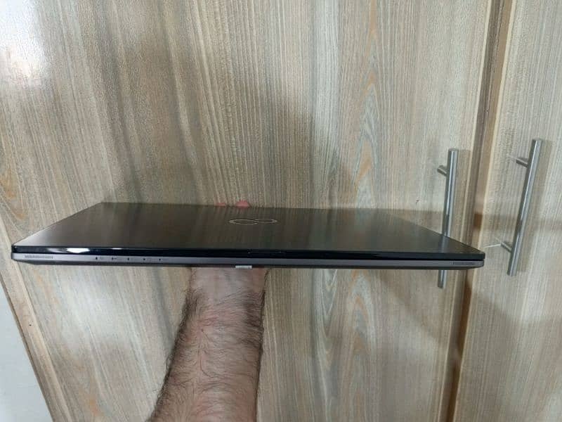 FUJITSU  Core i7  4th Generation LifeBook Touch Support 1