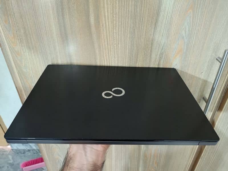 FUJITSU  Core i7  4th Generation LifeBook Touch Support 5