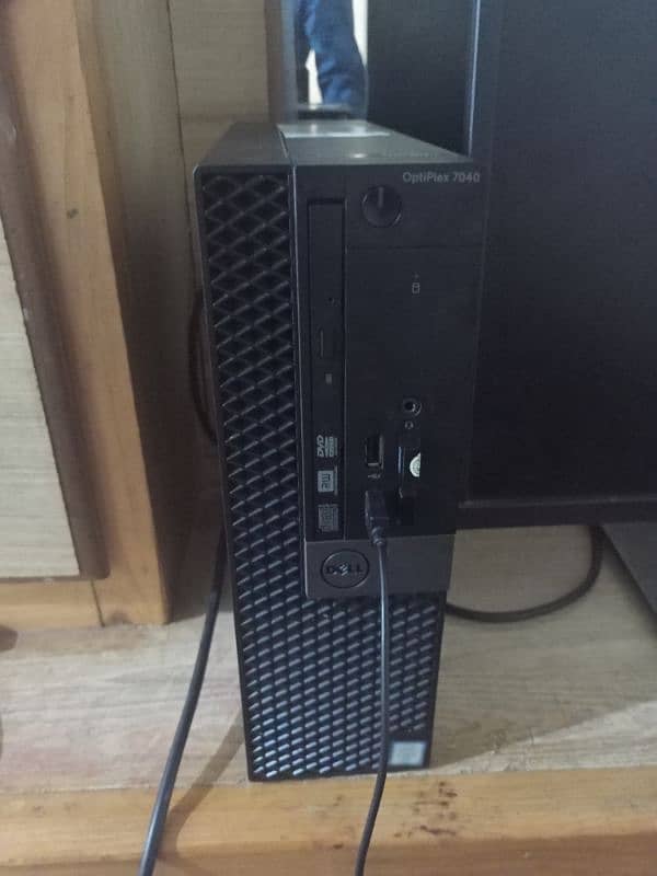 computer and accessories 0