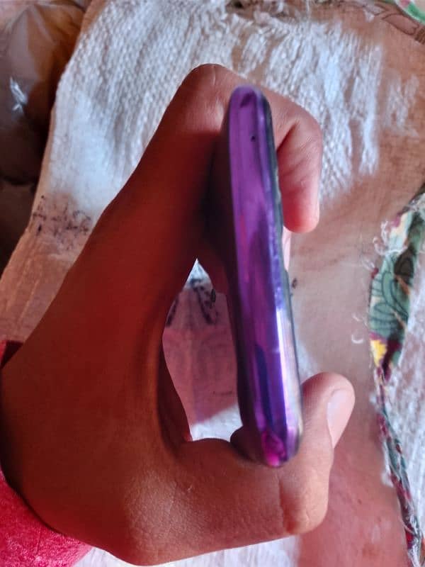 OPPO Reno z for sale or exchange available 8 256 10/10 condition 2