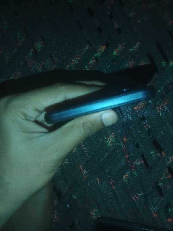 Infinix Note 11  4+3/ 128 1