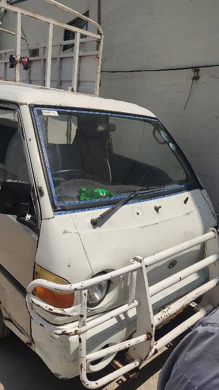 Hyundai Shehzore 13