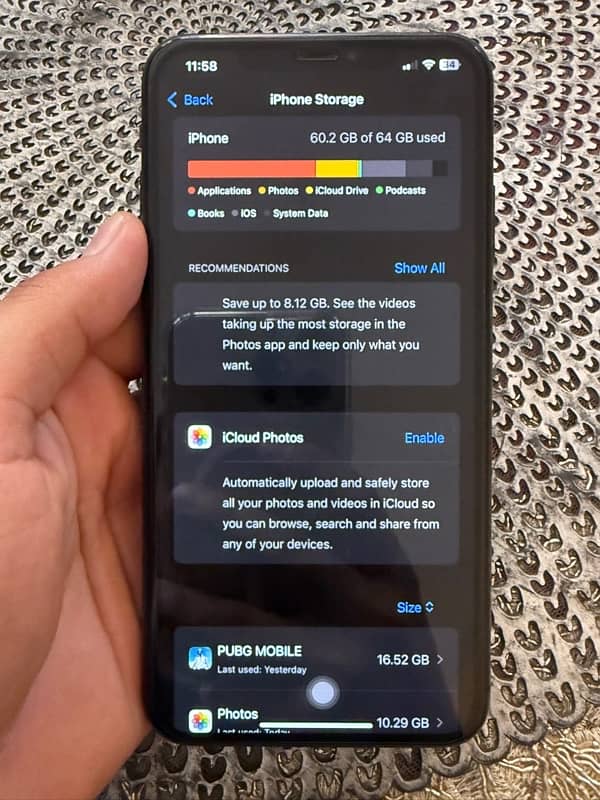 iPhone XS Max for sale one (1) hand used 4