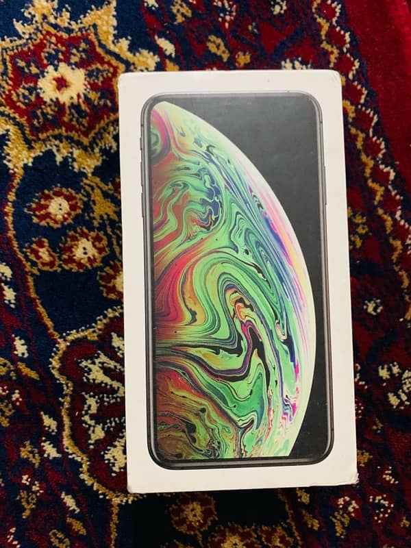 iPhone XS Max for sale one (1) hand used 9