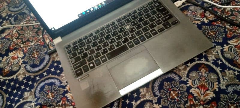 Toshiba Laptop 2