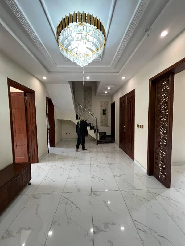 10 Marla Brand New House For Sale In Reasonable Price 31