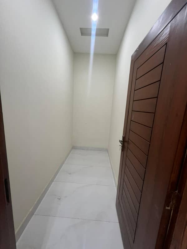 10 Marla Brand New House For Sale In Reasonable Price 38