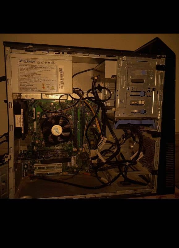 Gaming pc, intel core i7, 12gb ram, 128gb ssd, 500gb hardrive 3