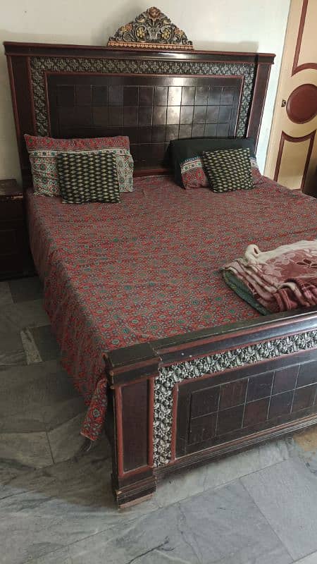 Double Bed with Mattress and side TablesFor sale 0