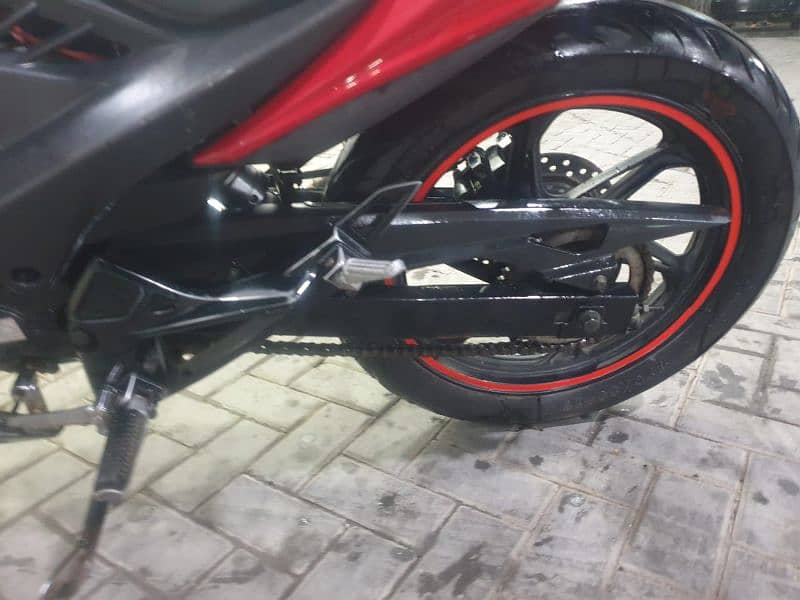 ZIMXCO 200CC heavy bike with keyless start  & heavy exhaust system. 8