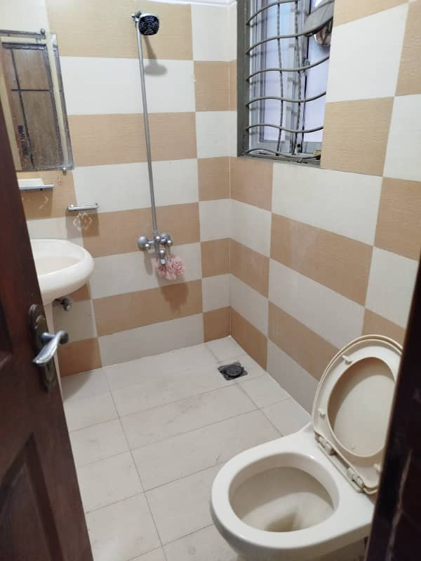 10 Marla Beautiful Ground portion Available for Rent in Bahria town phase 2 Rawalpindi 2