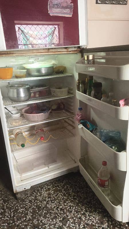 Dawlance Fridge For Sale 7