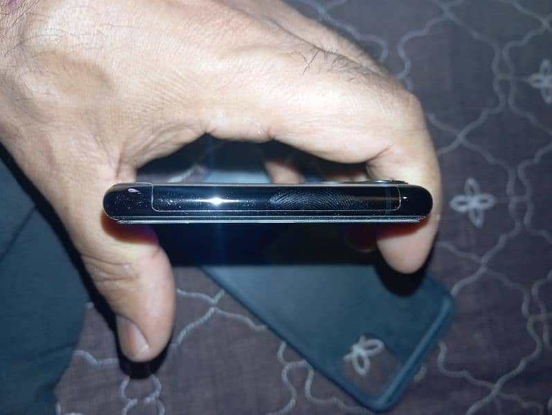 IPHONE 11 PRO MAX 256GB non PTA 3