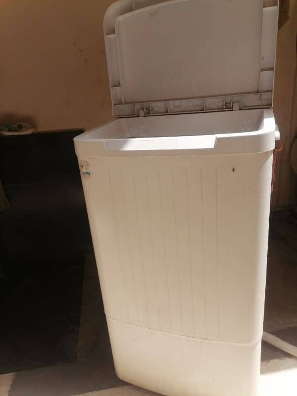 Dawlance washing machine 6100W White Single Tub Washer 0