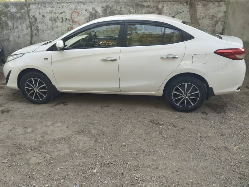 Toyota Yaris 2020 automatic push star 0