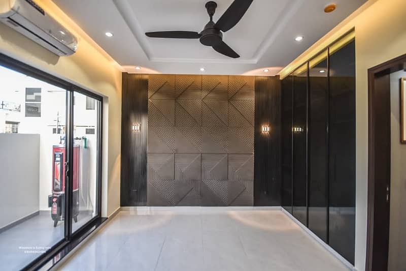 10 Marla House For Rent On Reasonable Demand Near To Dolmen Mall &Amp; Penta Square Mall 11