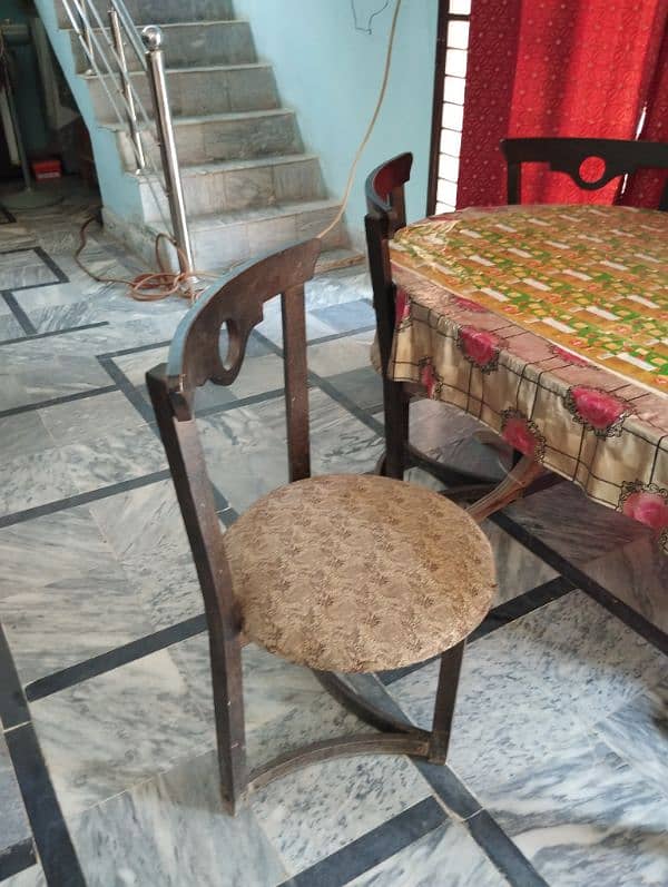 6 dining tables 3