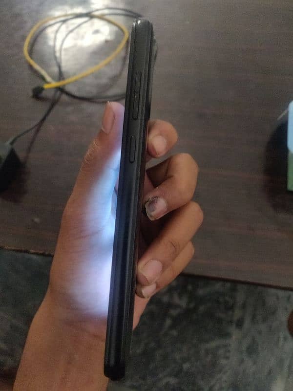 BLU g33 2