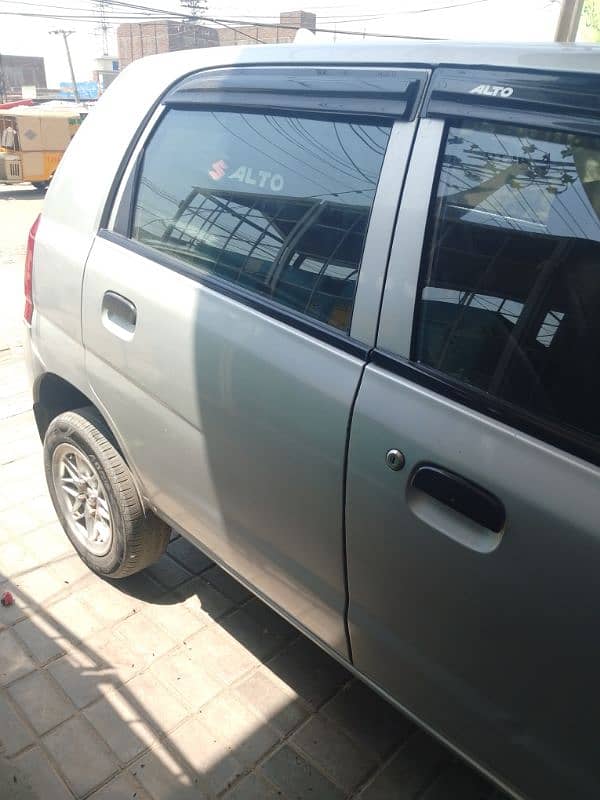 Suzuki Alto 2011 4