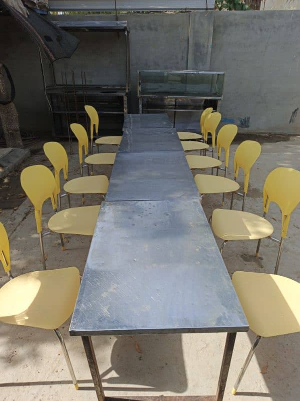 Chairs And Table 0