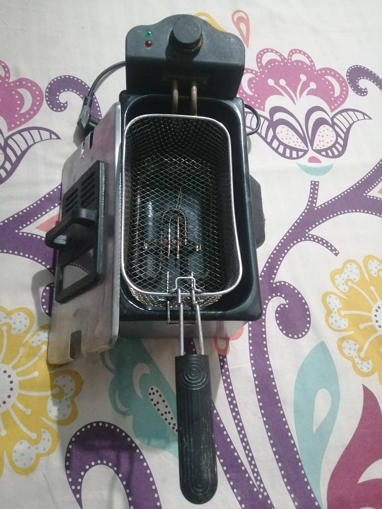 Deep Fryer 4 Litr Avinas Brand 5