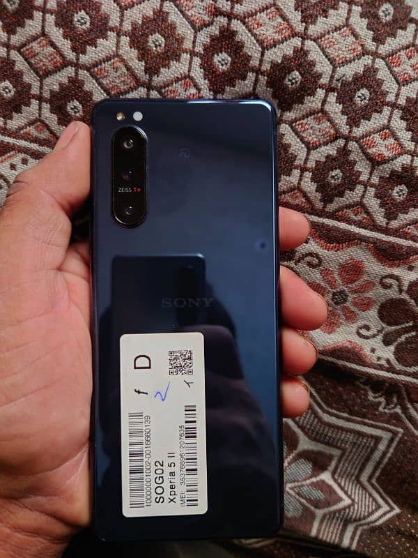 Sony Xperia 5 mark 2 best for gaming and camera ZEISS T* 0