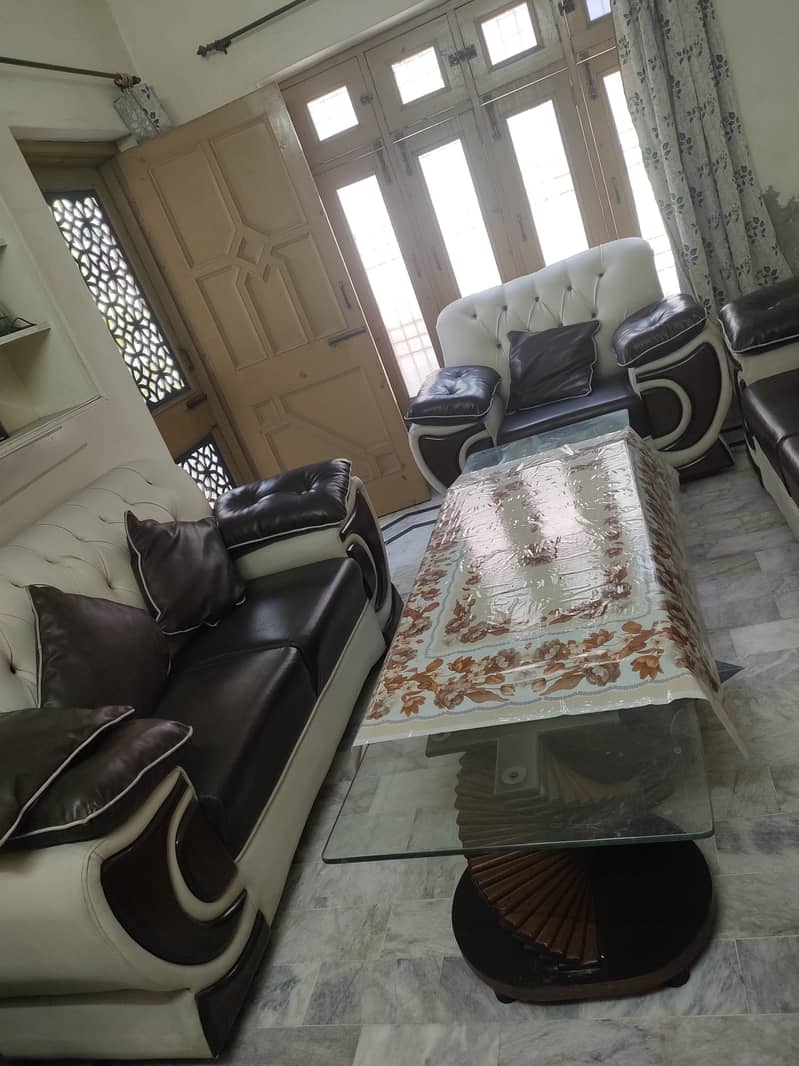 Sofa set 0