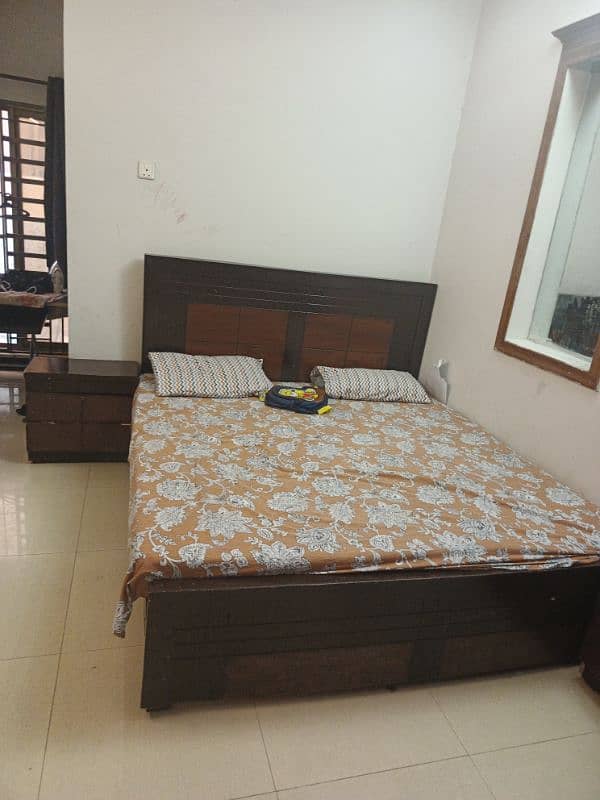 Double bed for sale 0