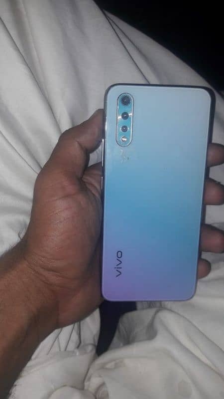 vivo s1 4 128 1