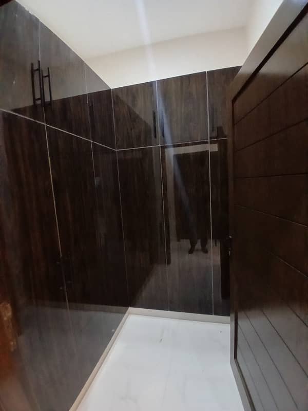 1 kanal Upper Portion Is Available for Rent In Jubilee Town 4