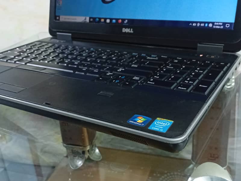 Dell Latitude E6540 (i5 4th 8GB Ram 256 GB SSD) 3