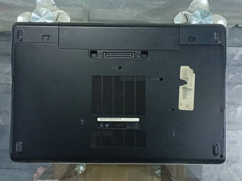 Dell Latitude E6540 (i5 4th 8GB Ram 256 GB SSD) 5