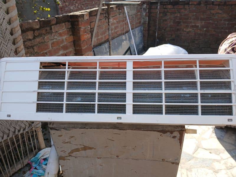 PEL 1 Ton Split A. C (Conventional) 2