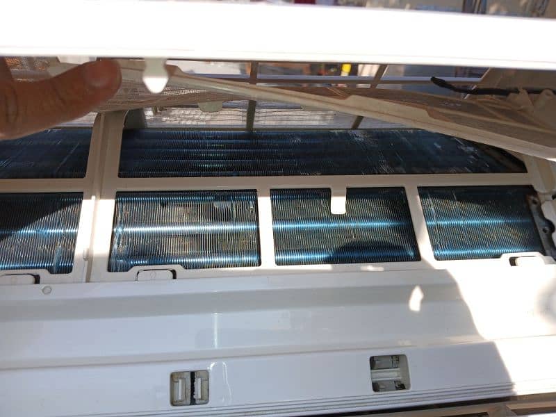 PEL 1 Ton Split A. C (Conventional) 3