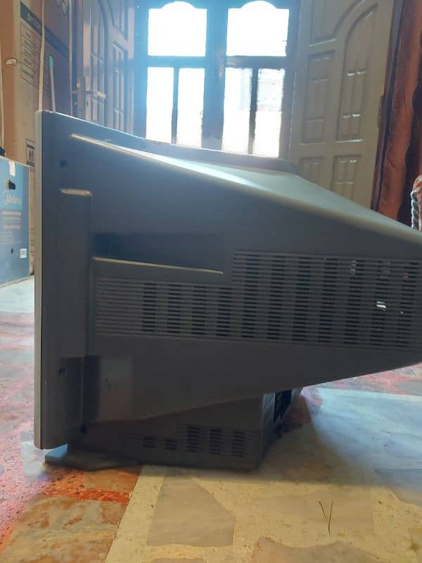 Sharp Old Colour TV 5